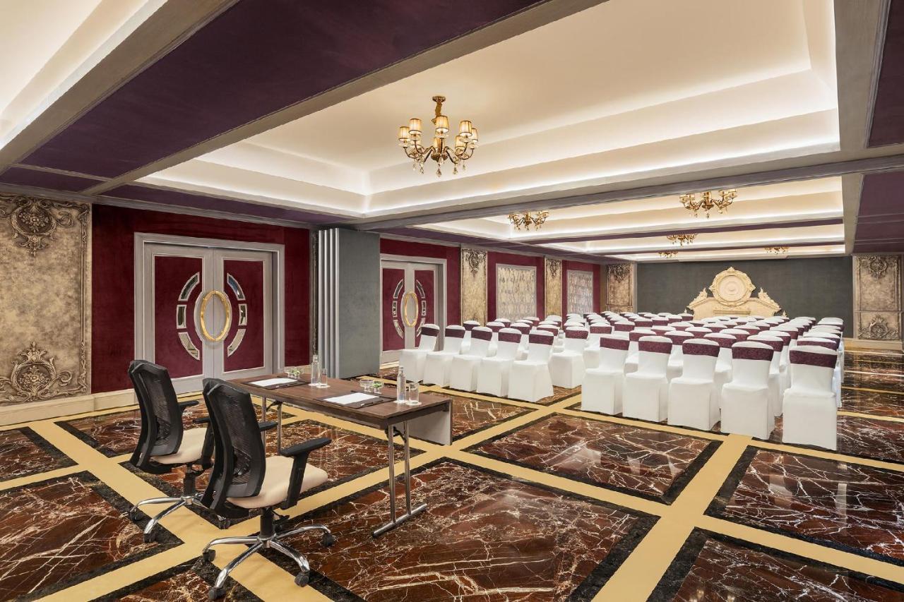 Hotel Hillock Ahmedabad Eksteriør billede