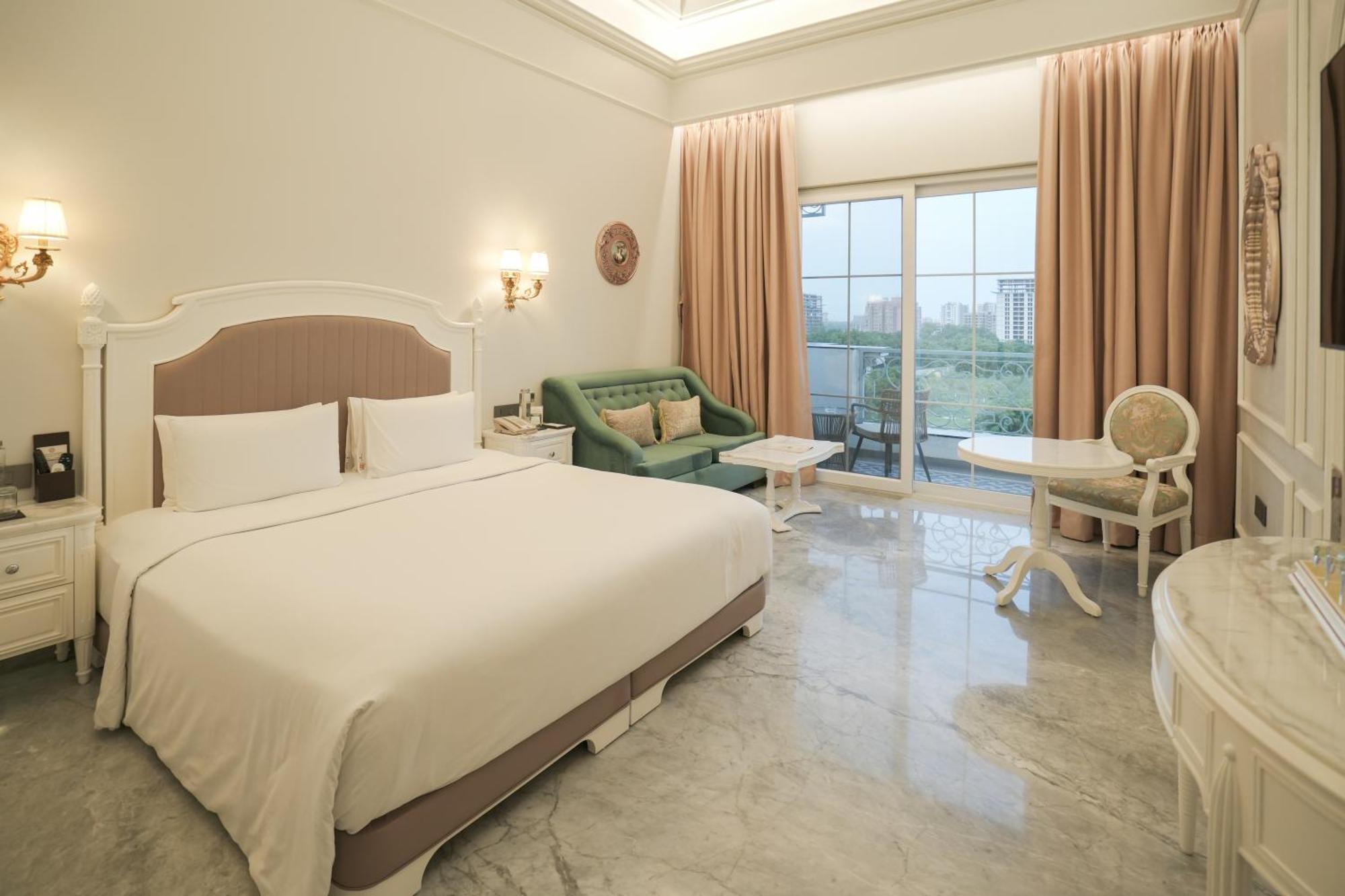 Hotel Hillock Ahmedabad Eksteriør billede